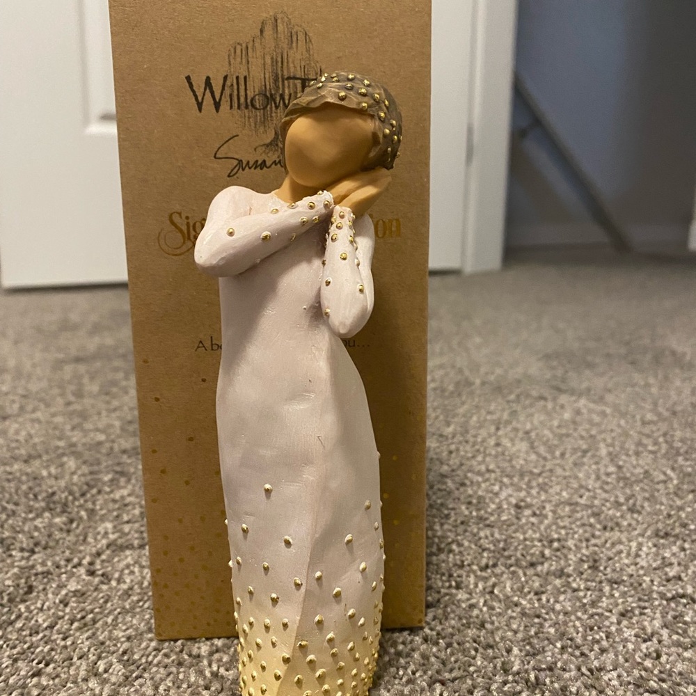 Brand New Willow Tree Wishing Figurine